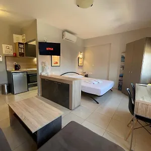 Διαμέρισμα Q Luxury Perea Center, Περαία